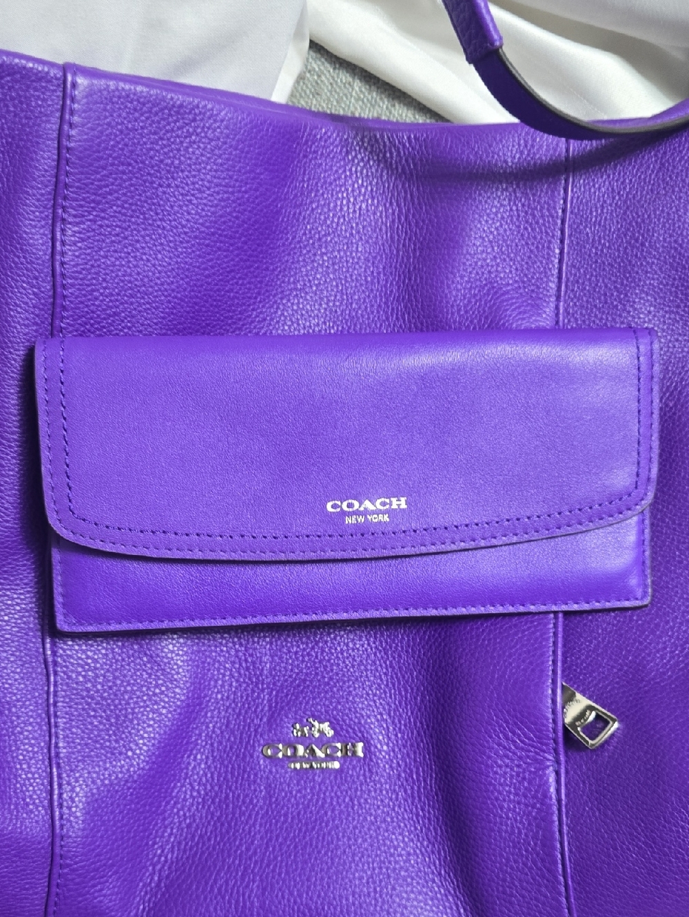 Coach Leather Hobo Bag With Wallet